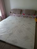 布艺休闲可拆洗床和乳胶床垫