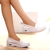 浅口气垫单鞋女美容师工作鞋白色护士鞋坡跟休闲妈妈鞋防滑小白鞋