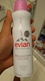 香港代購 Evian依云天然矿泉喷雾爽 肤水化妆水补水定妝保湿150ML