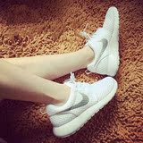 春季新款耐克女鞋 Nike Roshe run女子网面 透气运动跑步鞋724850