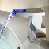 新款变色发光龙浴缸LED水龙头 水利发电双联式浴室水暖五金龙头