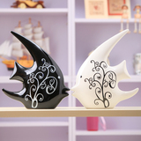 景德镇陶瓷摆件现代陶瓷 家居工艺品创意摆件燕子鱼黑白鱼对吻鱼