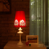 创意温馨结婚礼品红色台灯简约大气卧室床头台灯美式复古小台灯