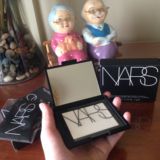 在途！美国代购NARS裸光透明色蜜粉饼/定妆粉饼/控油持妆7G