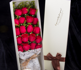 白色情人节鲜花预定19朵33朵红玫瑰蓝白粉香槟礼盒花束上海当天送