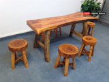 原生态餐桌椅组合 香樟木长条仿自然桌原木圆饼凳实木家具可定制
