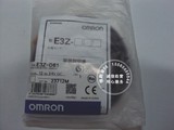 《正品卖家》 欧姆龙OMRON 扩散反射型光电开关/传感器 E3Z-D61