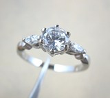 时尚新款韩版仿真钻石925纯银戒指女款3婚戒银饰品生日送礼包邮