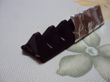 瑞士进口 Toblerone三角黑巧56% 巧克力 含蜂蜜及杏仁20元250克