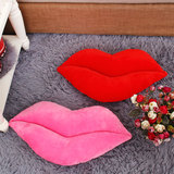 性感大嘴唇毛绒玩具红粉双面抱枕靠垫创意情人节礼物送女友包邮