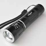 正品派力德GL-K31强光手电筒LED充电伸缩调变焦远射CREE实体批发