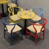 时尚主题餐厅餐饮店桌椅组合 咖啡店奶茶店实木小圆桌椅