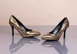 韩国代购SNC圣恩熙女鞋专柜正品2015秋季新款金色三角形纹单鞋子