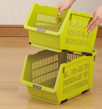 可叠加日本进口厨房置物架落地塑料收纳筐水果蔬菜收纳盒夹缝层架