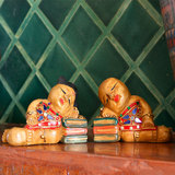 泰国实木雕刻彩绘福相睡娃 泰式家庭博物博古架陈列柜子装饰摆件