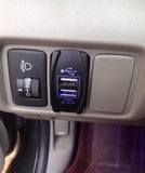新款12-24V汽车改装USB接口转换器 点烟器改装双USB充电器插座
