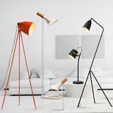 现代简约落地灯北欧创意个性时尚客厅沙发书房卧室床头铁艺落地灯
