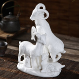 景德镇陶瓷 办公桌招财羊摆件 陶瓷雕塑 创意陶瓷饰品  三羊开泰