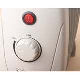 迷你家用电热油汀取暖器 正诺小电暖气579片办公恒温暖脚电暖器k