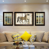 高档欧式美式装饰画客厅沙发背景墙壁画三联横版组合有框挂画马