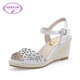 哈森/harson2016夏新品舒适女款坡跟水钻+镂空露趾凉鞋HM68419
