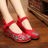 老北京布鞋女坡跟红色婚鞋子花朵女鞋中跟绣花鞋中式民族风单鞋子