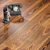 新款安心实木复合地板 白蜡木 仿古怀旧新古典风格 地暖炭化地板
