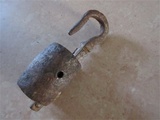 一把能用圆的清代老铁锁没有钥匙收藏历史记忆民风民俗古玩杂项
