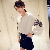 2016韩版长袖春装新款女装打底衫衬衫宽松小衫大码短款V领上衣