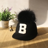 韩国代购春季新款B字母羊毛呢马术帽超大毛球棒球帽时尚韩版潮
