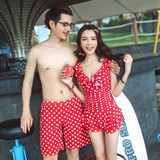 情侣款泳装 男沙滩裤 女士连体短裙式红色波点游泳衣 v领花边肩带