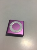 出一只iPodshuffle