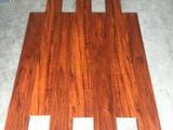 二手强化地板旧地板12mm厚99成新德尔品牌强化木地板精品特价