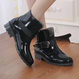 欧美时尚春夏中筒铆钉雨鞋秋冬季女式保暖水鞋雨靴防滑厚底橡胶鞋