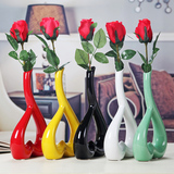 现代创意实用家居卧室工艺品摆设爱心陶瓷花瓶酒柜装饰品花插摆件
