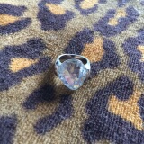 施华洛世奇水晶戒指55号，专柜购买正品，瑕疵特价转让！