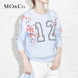 MO&Co.MA151JEY19长袖套头短款针织衫 女 欧美风印花字母上衣moco