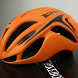 骑行头盔眼镜一体成型山地自行车头盔安全帽子带风镜男女尾灯装备