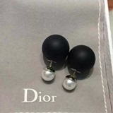 DIOR迪奥 欧洲代购新款现货黑白磨砂大小珍珠拼接双面两用 耳钉