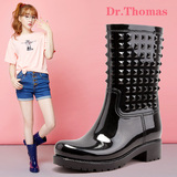 Dr．Thomas春夏新款女士时尚平跟 铆钉中筒雨靴 水鞋女