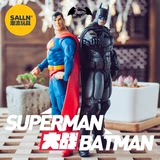 正版蝙蝠侠大战超人手办模型多关节可动公仔玩具桌面摆件生日礼物