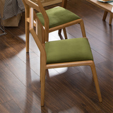 维克斯家具 北欧原木现代扶手环保绿色客厅实木休闲餐椅2张