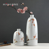 现代新中式纯手绘梅花白色陶瓷花瓶样板间家居饰品装饰瓷瓶摆件