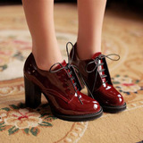 漆皮马丁靴及踝靴圆头秋季女鞋亮皮复古粗跟高跟气质酒红色女鞋