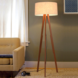 美式简约创意客厅沙发实木落地灯书房卧室床头个性木质三脚落地灯