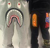 日本代购 BAPE 黑灰鲨鱼裤日本直邮付款秒发