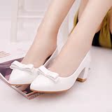 新款春季白色小皮鞋女尖头高跟单鞋女粗跟大码工作鞋舒适女鞋子潮