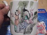 古董瓷器青花瓷古文化展览展示一把民国名家胡海清画人物茶壶标本