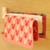 创意强力粘胶毛巾架塑料创意毛巾挂杆厨房浴室置物架抹布手帕挂架