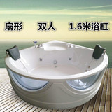 厂家直销 三角浴缸扇形按摩浴缸 1.6米五件套豪华冲浪双人浴缸